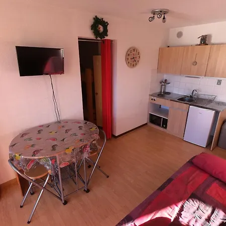 Plein Sud Avec Vue Magnifique Appartement Chateau-Bernard